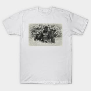 Male gorilla sitting on the ground T-Shirt